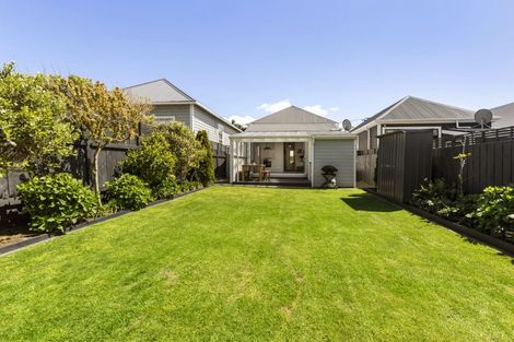 Photo of property in 9 Te Whiti Street, Kilbirnie, Wellington, 6022