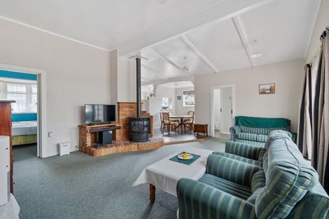 Photo of property in 5 Queen Street, Pahiatua, 4910