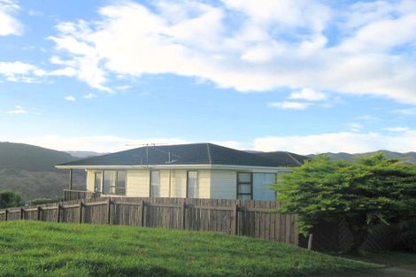 Photo of property in 82 Victory Crescent, Tawa, Wellington, 5028