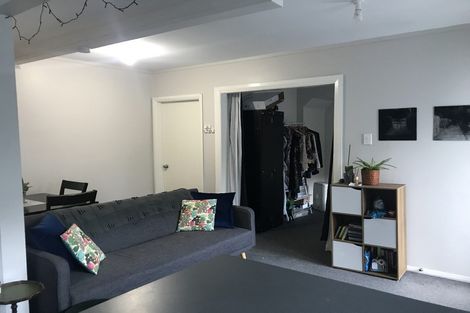 Photo of property in 16 Moffitt Street, Vogeltown, Wellington, 6021