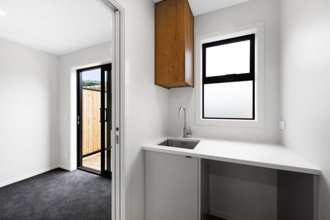 Photo of property in 8/370 Stokes Valley Road, Stokes Valley, Lower Hutt, 5019