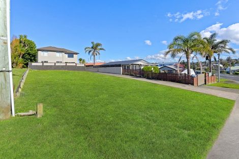 Photo of property in 24a Bay Street, Red Beach, 0932