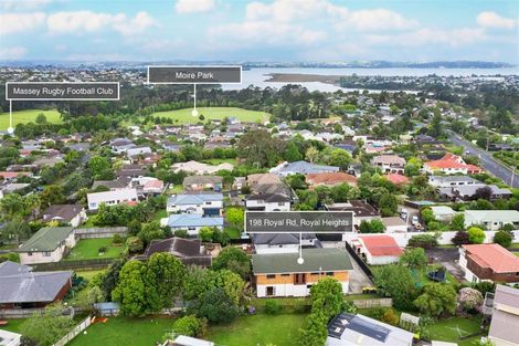 Photo of property in 198 Royal Road, Massey, Auckland, 0614