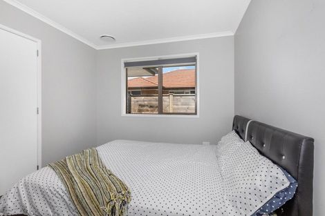 Photo of property in 2 Shearwater Lane, Whitby, Porirua, 5024