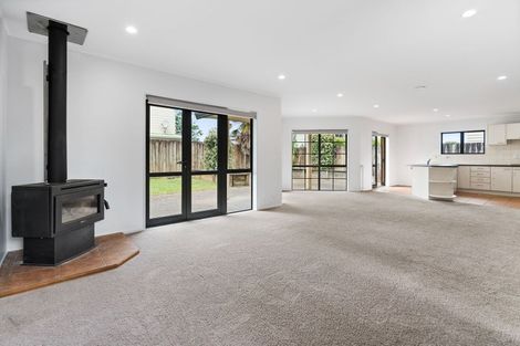 Photo of property in 3a Harding Avenue, Mount Wellington, Auckland, 1072