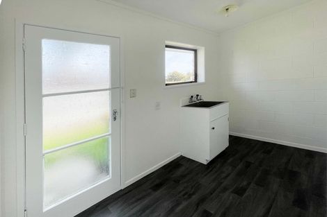 Photo of property in 18b Challen Close, Conifer Grove, Takanini, 2112