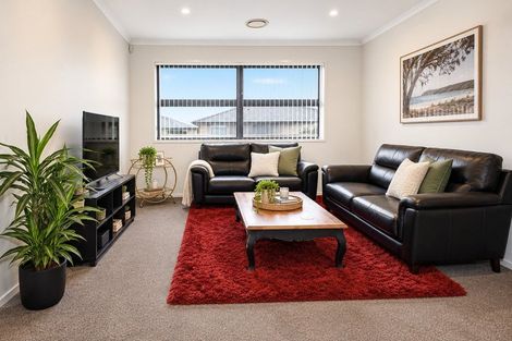 Photo of property in 8 Kaitaka Way, Papamoa, 3118