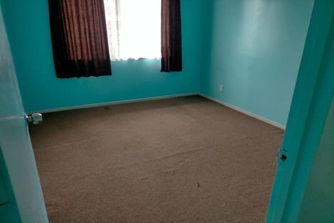 Photo of property in 4/14 Beaubank Road, Kelston, Auckland, 0602