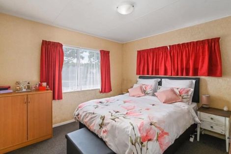Photo of property in 43a Aquarius Drive, Kawaha Point, Rotorua, 3010
