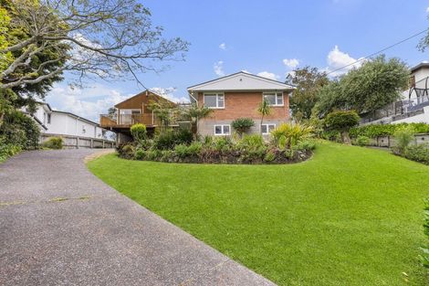 Photo of property in 29 Braemar Road, Castor Bay, Auckland, 0620