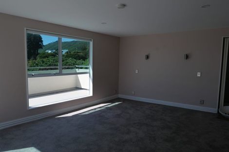 Photo of property in 10 Karu Crescent, Waikanae, 5036
