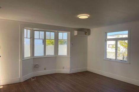 Photo of property in 22 Grande Vue Road, Hillpark, Auckland, 2102