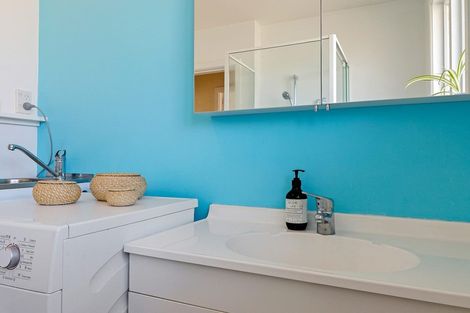 Photo of property in 2/79 Hills Road, Edgeware, Christchurch, 8013