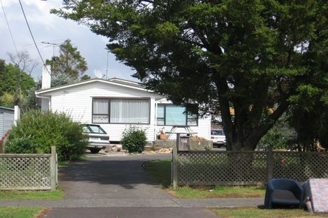 Photo of property in 18 Saint Leonards Road, Kelston, Auckland, 0602