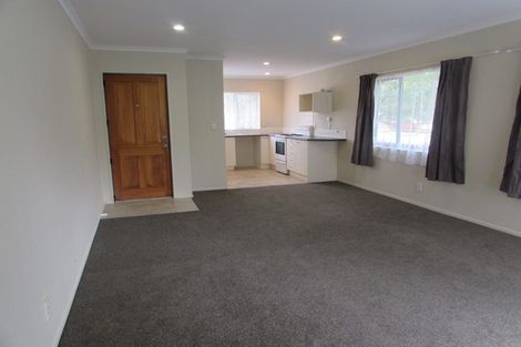 Photo of property in 2 Wheaton Place, Glen Eden, Auckland, 0602
