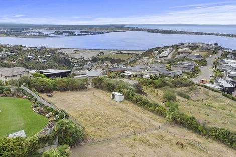 Photo of property in 121 Glenstrae Road, Redcliffs, Christchurch, 8081