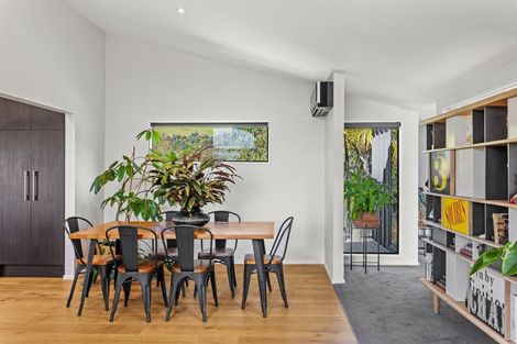 Photo of property in 77 Port Hills Road, Heathcote Valley, Christchurch, 8022