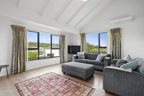 Photo of property in 84 Mercury Way, Whitby, Porirua, 5024