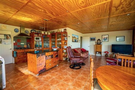 Photo of property in 1860 Pataua North Road, Pataua North, Parua Bay, 0175