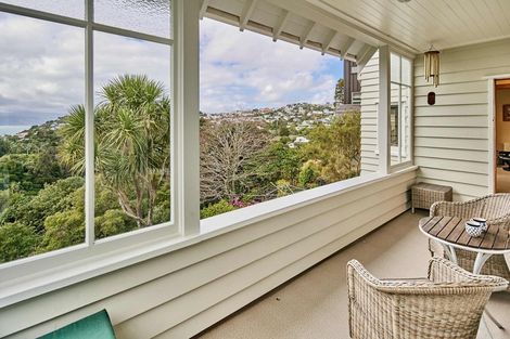 Photo of property in 118 Trelissick Crescent, Ngaio, Wellington, 6035