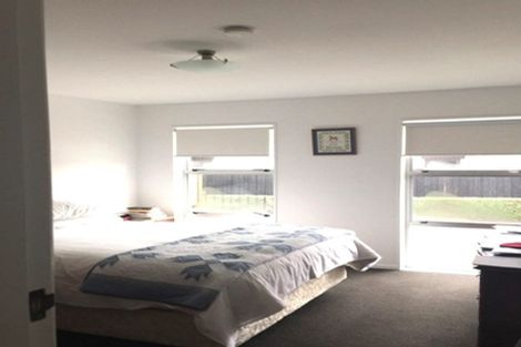 Photo of property in 2/74 Garreg Road, Bryndwr, Christchurch, 8052