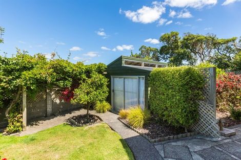 Photo of property in 11 Motuhara Road, Plimmerton, Porirua, 5026