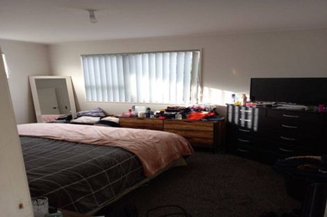 Photo of property in 6 Marco Place, Highland Park, Auckland, 2010