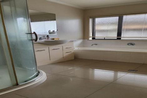 Photo of property in 28 Sirius Crescent, Rototuna North, Hamilton, 3210