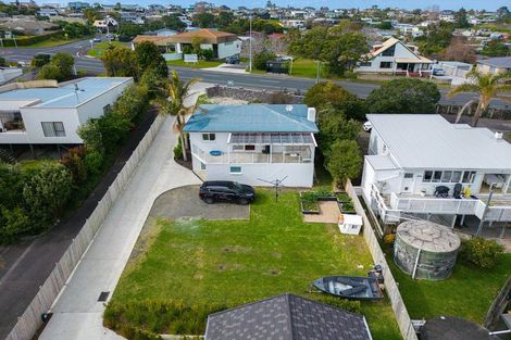 Photo of property in 954 Whangaparaoa Road, Manly, Whangaparaoa, 0930