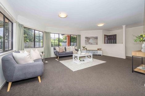 Photo of property in 11 Greenough Place, Rototuna, Hamilton, 3210