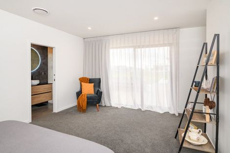 Photo of property in 65 Hartwell Drive, Kelvin Grove, Palmerston North, 4470