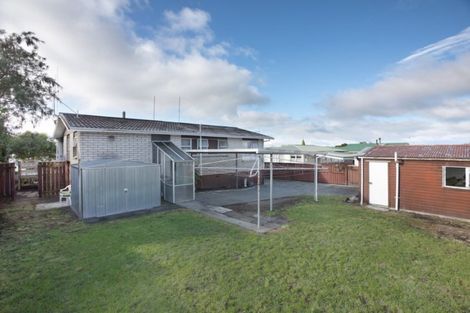 Photo of property in 22 Dewe Avenue, Feilding, 4702