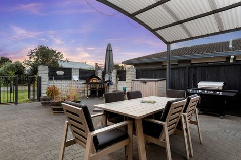 Photo of property in 9 James Henry Avenue, Papamoa Beach, Papamoa, 3118