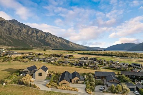 Photo of property in 9 Arran Lane, Jacks Point, Queenstown, 9371