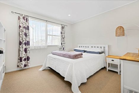 Photo of property in 62 Heybridge Street, Manurewa, Auckland, 2102