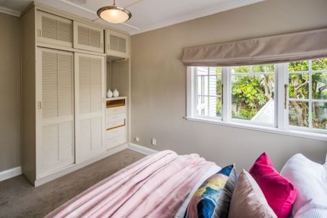 Photo of property in 52a Creswick Terrace, Northland, Wellington, 6012