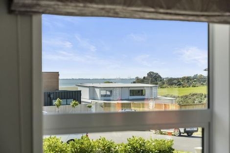 Photo of property in 43 Lakeside Terrace, Omokoroa, 3114