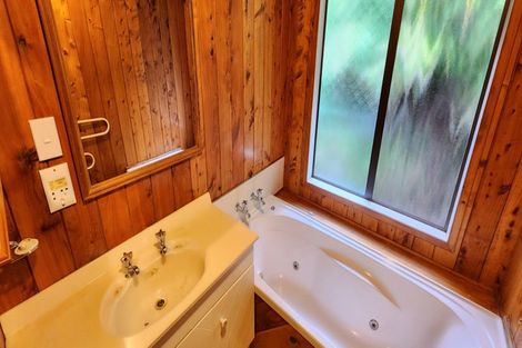 Photo of property in 4/2a Spencer Place, Merrilands, New Plymouth, 4312