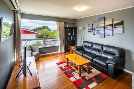 Photo of property in 219 Dowse Drive, Maungaraki, Lower Hutt, 5010
