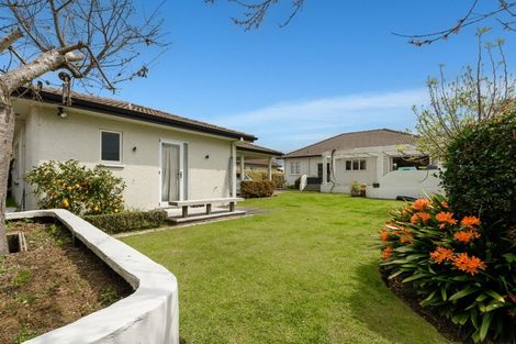 Photo of property in 462 Devonport Road, Tauranga South, Tauranga, 3112