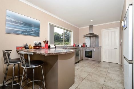 Photo of property in 265 Old North Road, Kumeu, 0892