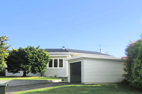 Photo of property in 39 Aorangi Road, Paraparaumu, 5032