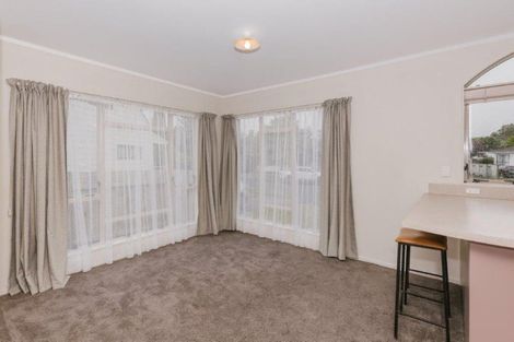 Photo of property in 14 Emmerdale Mews, Highbury, Palmerston North, 4412