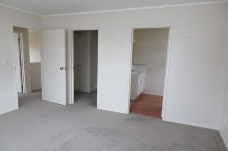 Photo of property in 36a Greenhill Crescent, Pakuranga, Auckland, 2010