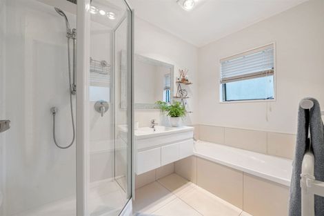 Photo of property in 1/1 Simon Ellice Drive, Bayview, Auckland, 0629