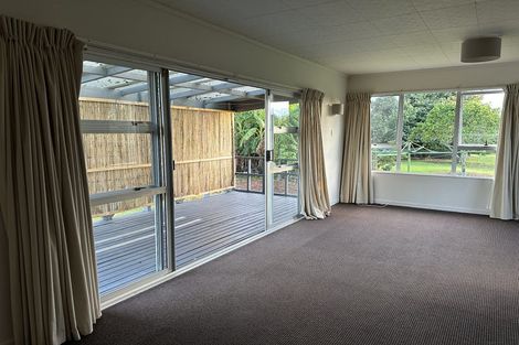 Photo of property in 25 Pyle Road West, One Tree Point, 0118