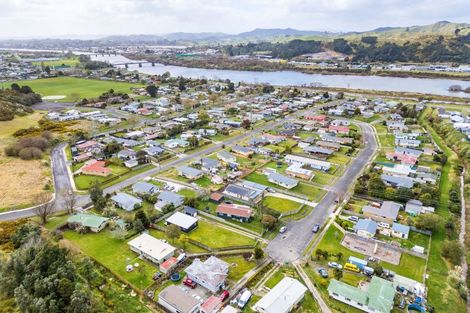 Photo of property in 34 Blundell Place, Huntly, 3700