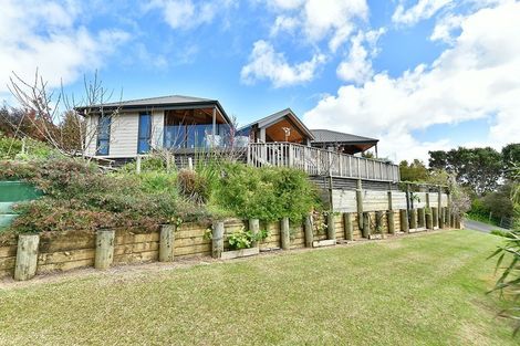 Photo of property in 4 Kanuka Road, Sandspit, Warkworth, 0982