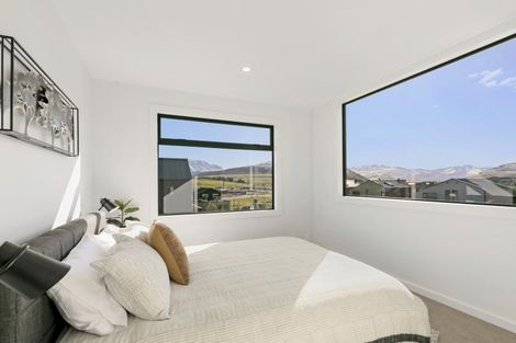 Photo of property in 23 Soudley Court, Jacks Point, Queenstown, 9371