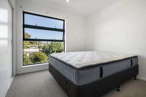 Photo of property in 20 Rauemi Way, Te Atatu South, Auckland, 0610